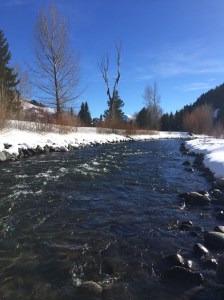 HOLY SNOWMAN BALLS BATMAN THERE IS SNOW ON THE GROUND!!!